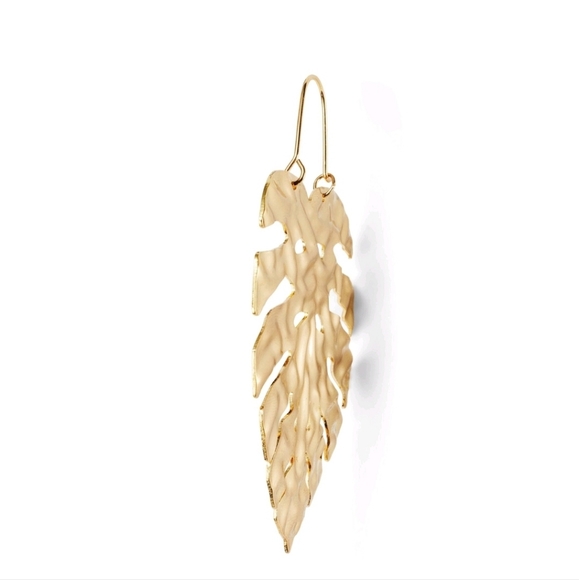 NEW Tabitha Brown FOR Target Gold Palm Leaf Earrings & FREE MAGAZINE - Picture 7 of 7